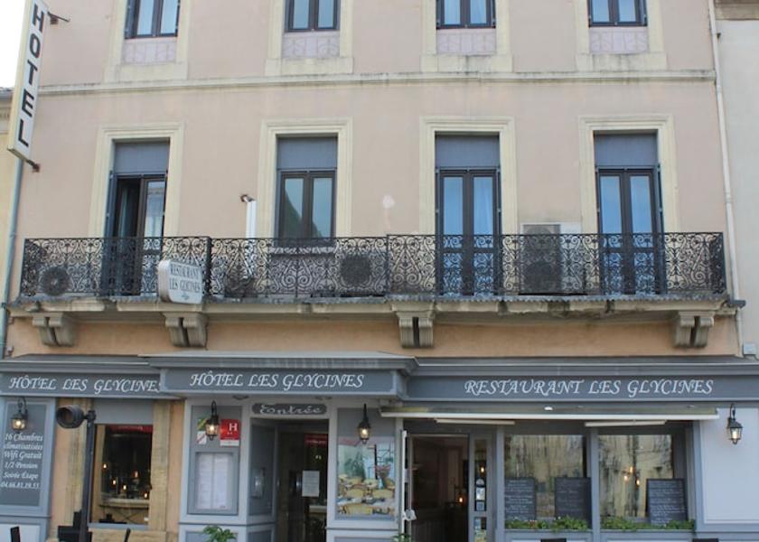 Occitanie Remoulins Facade