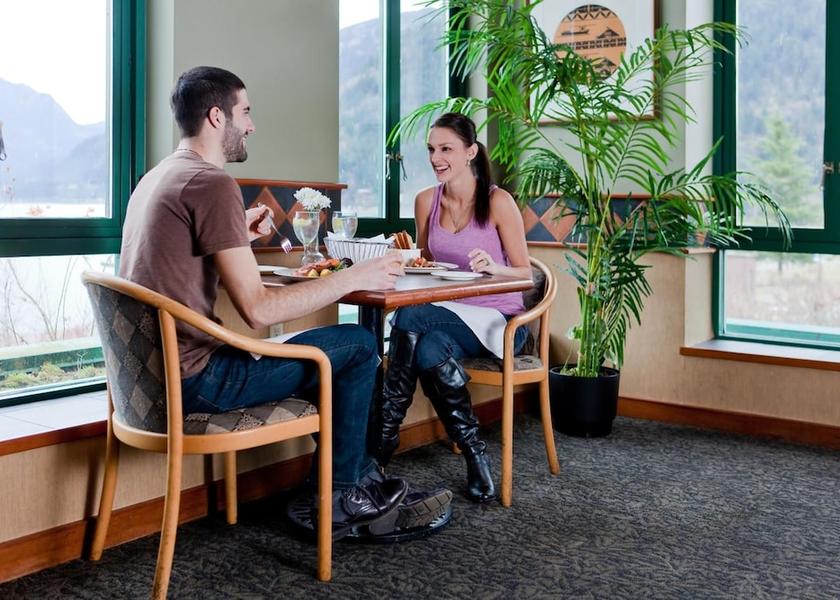 British Columbia Harrison Hot Springs Breakfast area