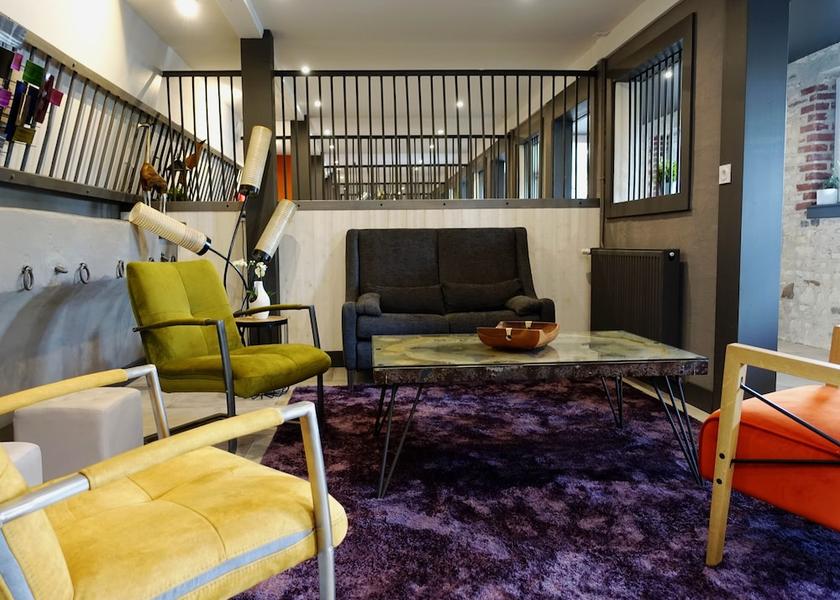 Normandy Falaise Bar