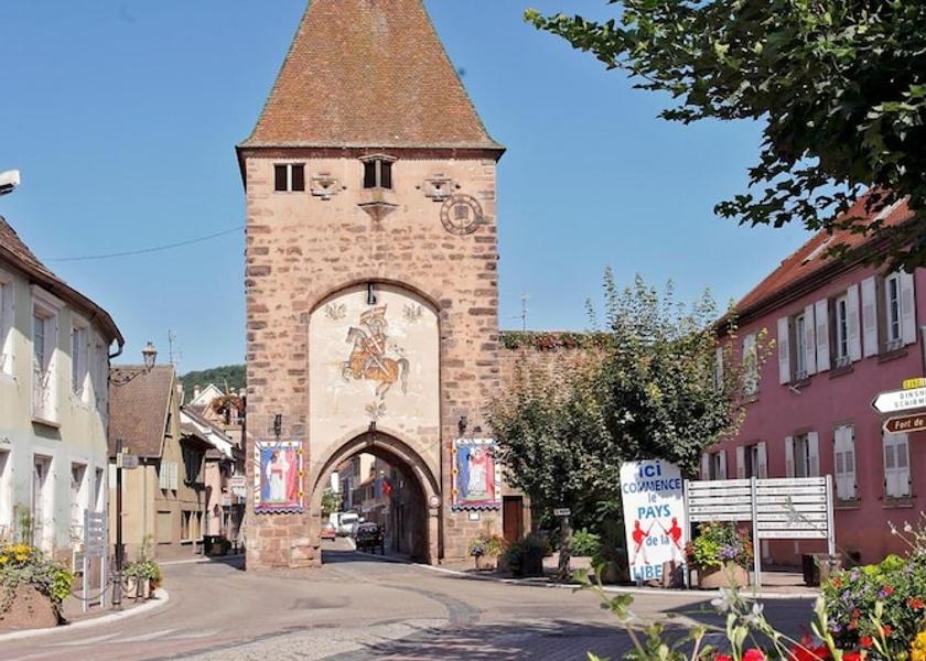 Grand Est Mutzig Exterior Detail