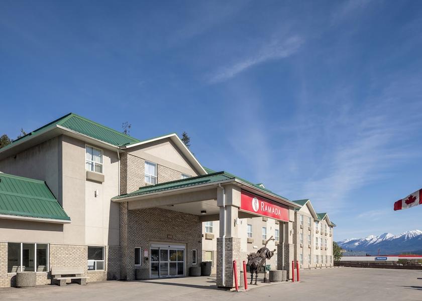 British Columbia Golden Exterior Detail