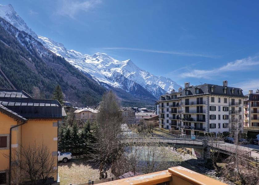 Auvergne-Rhône-Alpes Chamonix-Mont-Blanc Exterior