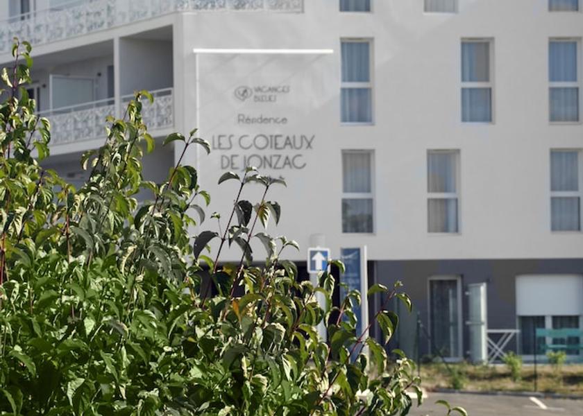 Nouvelle-Aquitaine Jonzac Facade