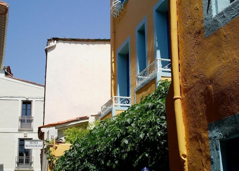 Occitanie Thuir Exterior Detail