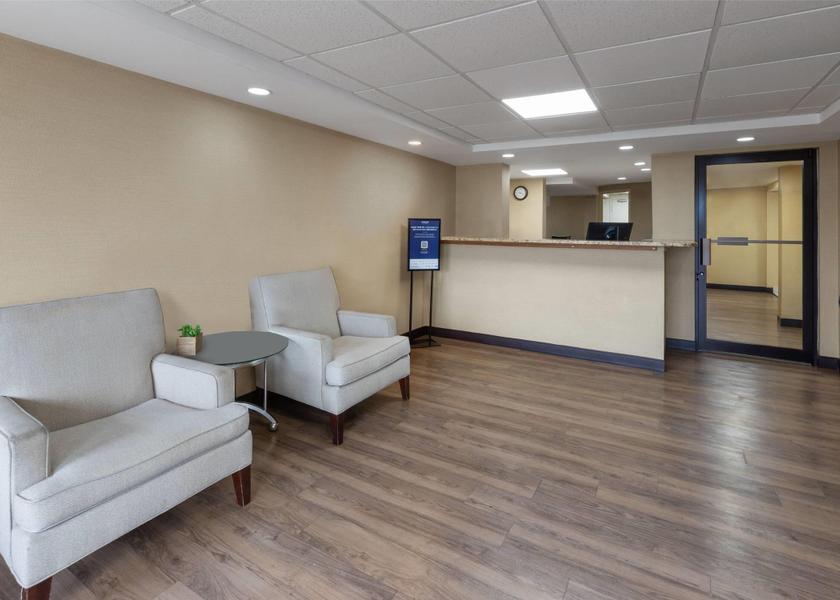 Virginia Dumfries Lobby