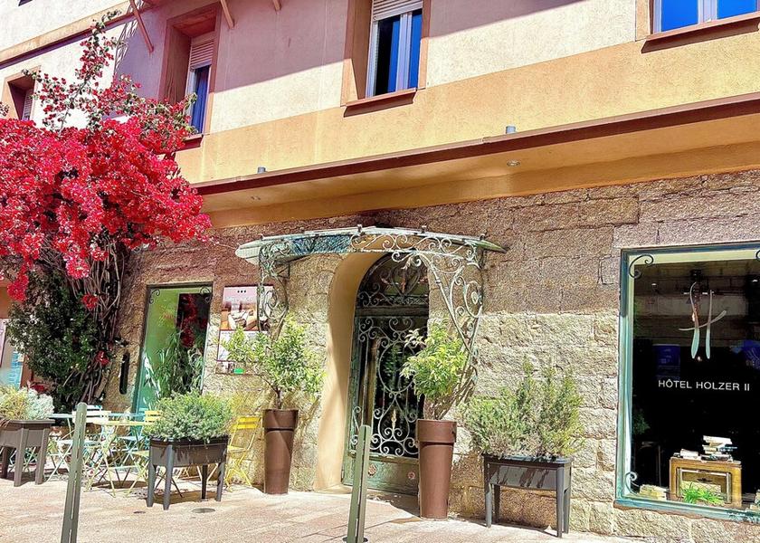 Corsica Porto-Vecchio Facade