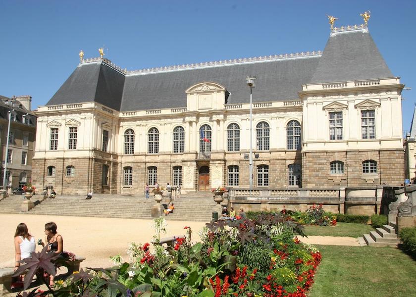 Brittany Rennes Facade