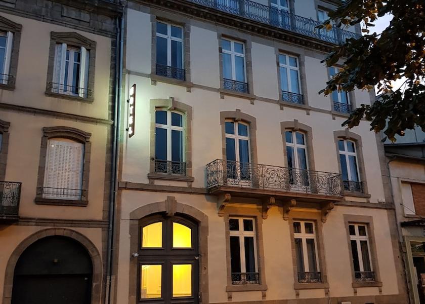 Nouvelle-Aquitaine Limoges Front of property