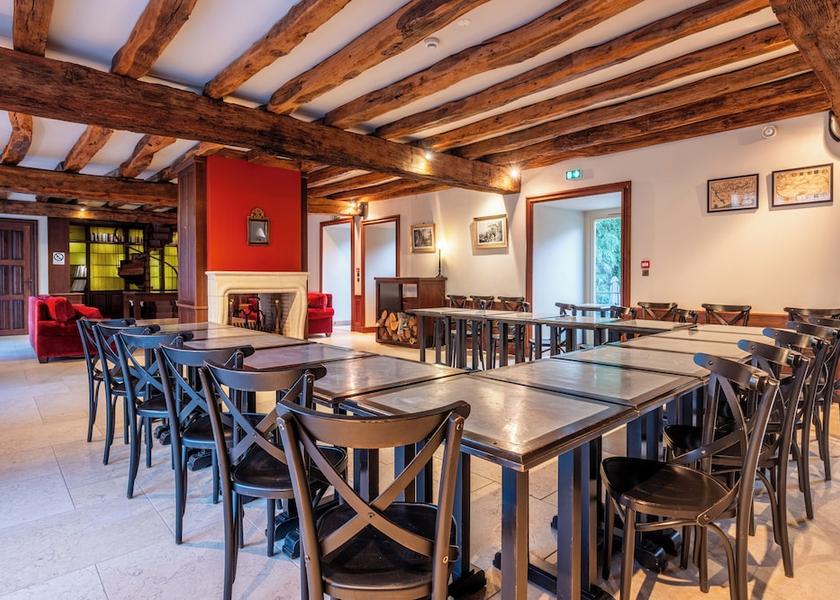 Centre - Loire Valley Beaugency Meeting Room