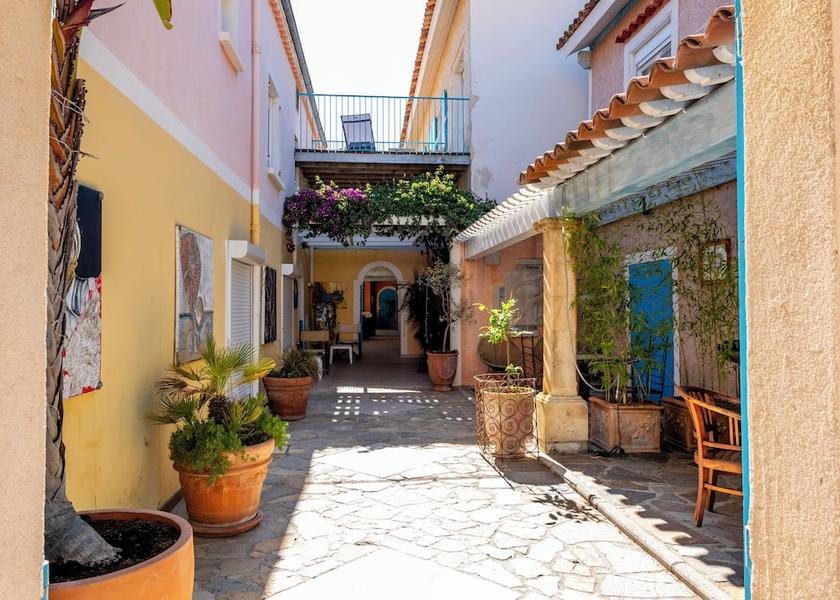 Var Le Lavandou Exterior Detail