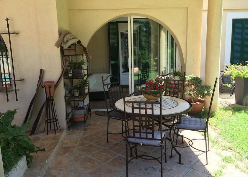 Var La Seyne-sur-Mer Dining Area
