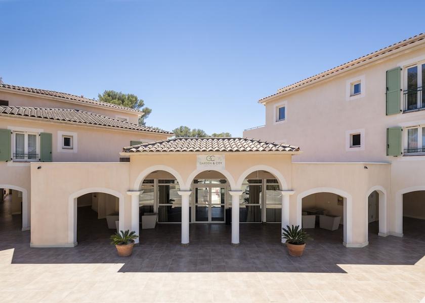 Provence - Alpes - Cote d'Azur Six-Fours-les-Plages Facade