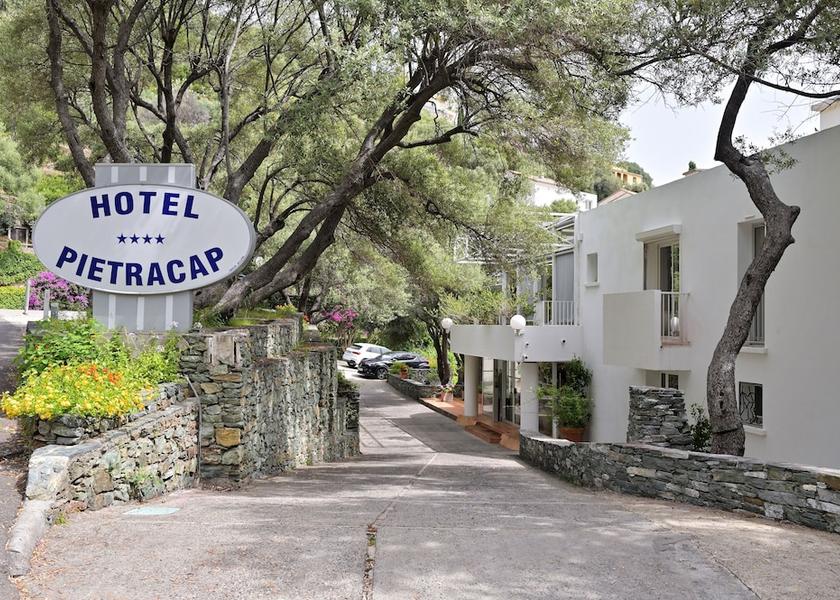 Corsica San-Martino-Di-Lota Facade