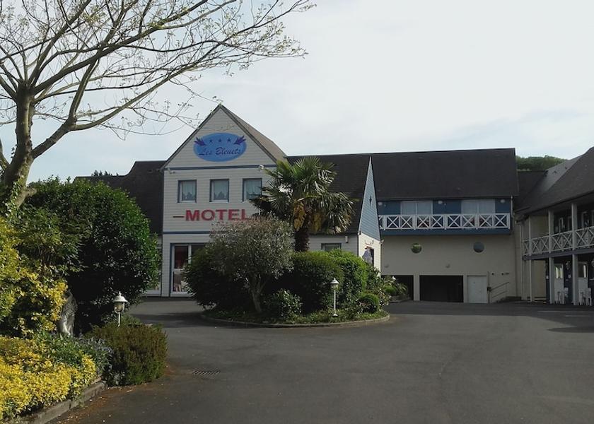 Normandy La Riviere-Saint-Sauveur Parking