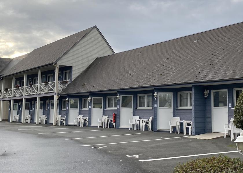 Normandy La Riviere-Saint-Sauveur Parking