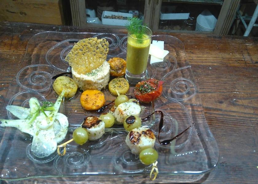 Brittany Paimpol Dining Area