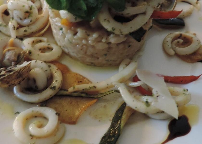 Brittany Paimpol Dining Area