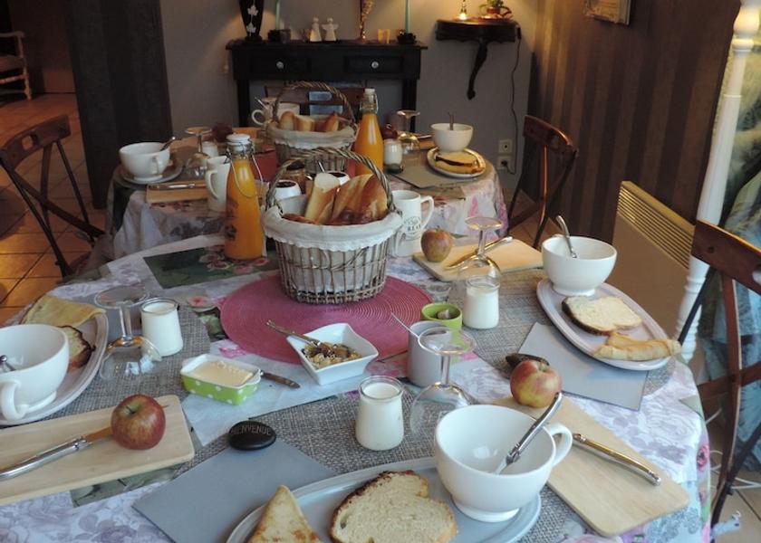 Brittany Paimpol Breakfast Area