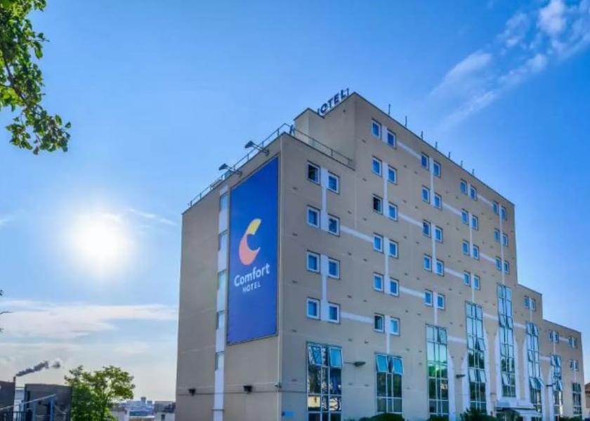 Ile-de-France Ivry-sur-Seine Exterior Detail