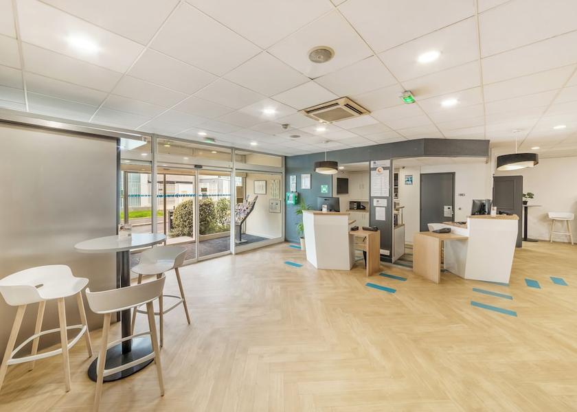 Île-de-France Ivry-sur-Seine Reception