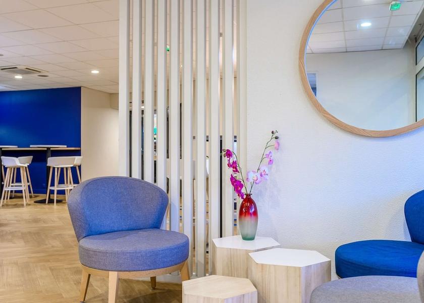 Ile-de-France Ivry-sur-Seine Lobby