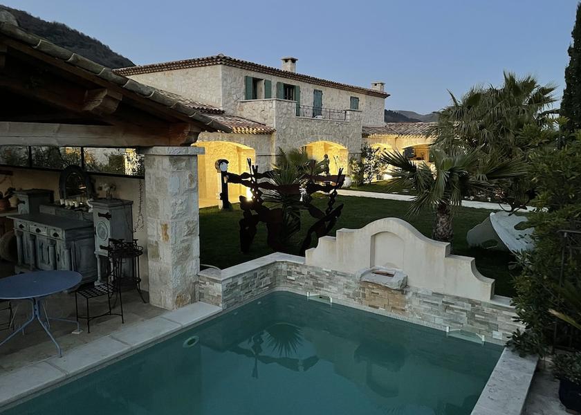 Provence - Alpes - Cote d'Azur Tourrettes-sur-Loup Facade