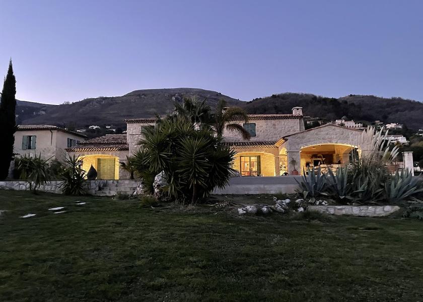 Provence - Alpes - Cote d'Azur Tourrettes-sur-Loup Facade