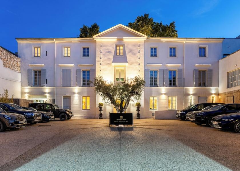 Provence-Alpes-Côte d'Azur St.-Rémy-de-Provence Front of property - evening/night