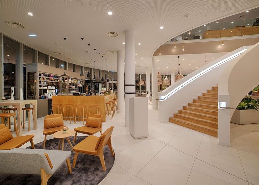 Occitanie Blagnac Bar (on property)