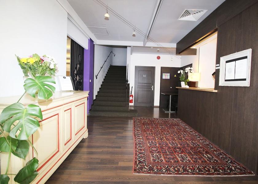 Provence-Alpes-Côte d'Azur Èze Reception