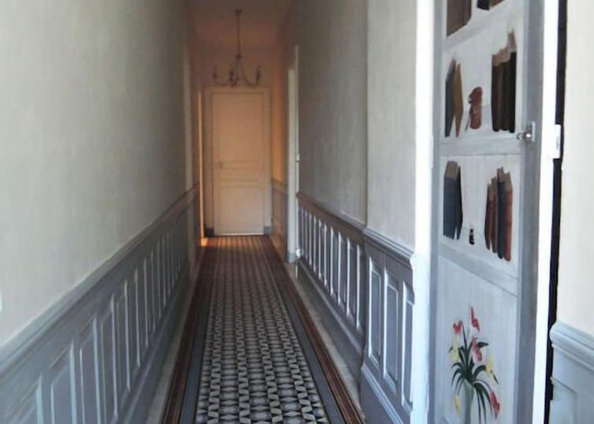 Auvergne-Rhone-Alpes Clermont-Ferrand Interior Entrance