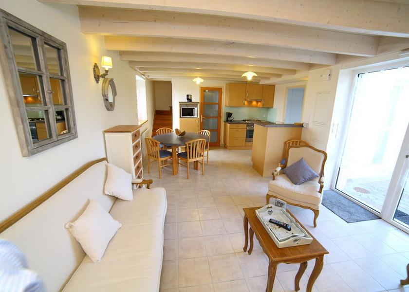 Brittany Saint-Evarzec Dining Area