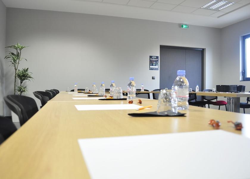 Auvergne-Rhone-Alpes Meyzieu Meeting Room