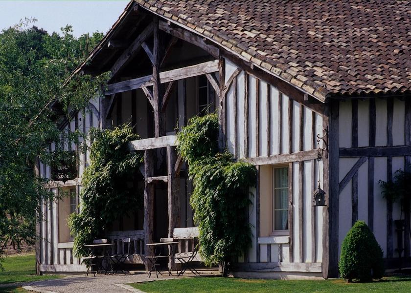 Nouvelle-Aquitaine Martillac Exterior Detail