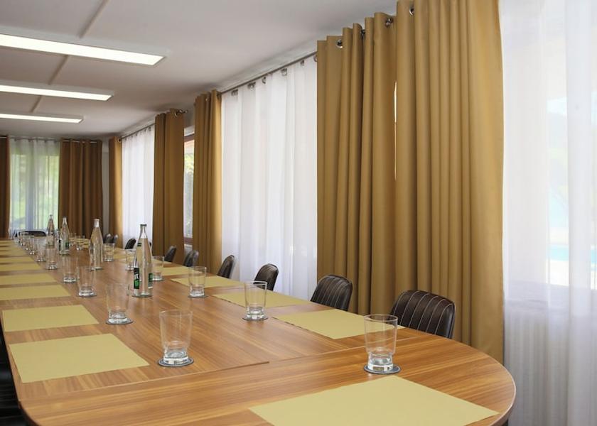Auvergne-Rhone-Alpes Autrans-Meaudre-en-Vercors Meeting Room