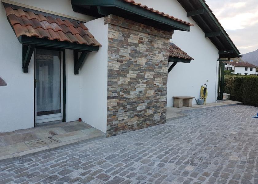 Nouvelle-Aquitaine Sare Courtyard