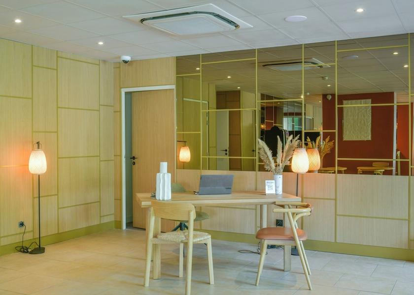 Centre - Loire Valley Bourges Reception