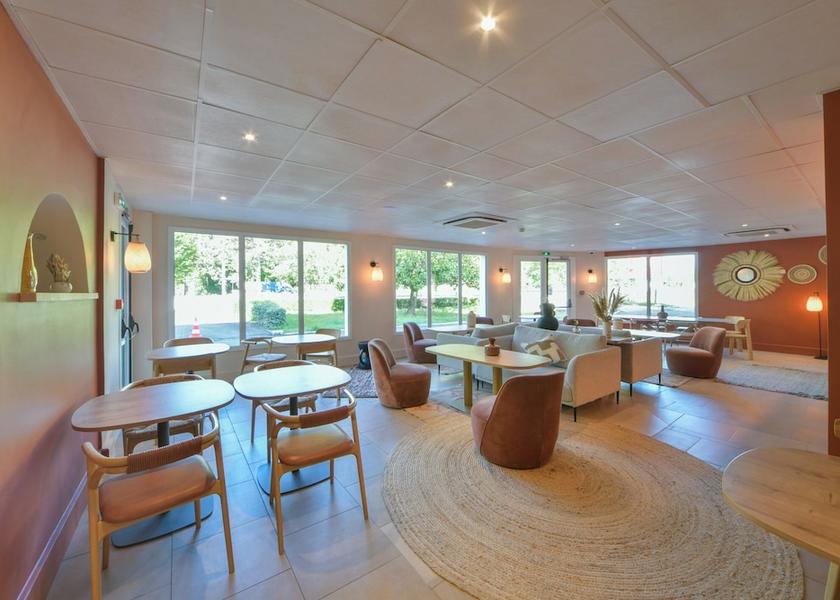 Centre - Loire Valley Bourges Breakfast Area