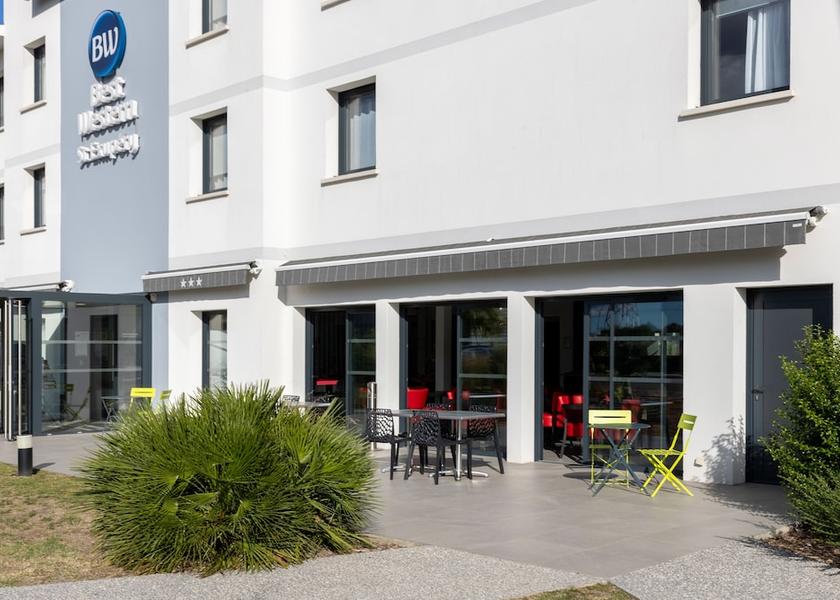 Nouvelle-Aquitaine Eysines Exterior Detail