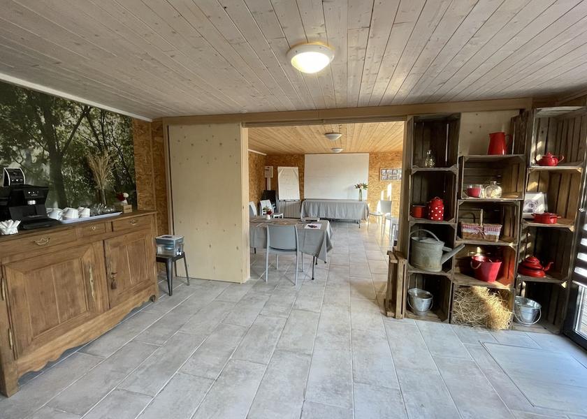 Brittany Yffiniac Meeting Room