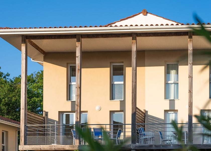 Nouvelle-Aquitaine Hourtin Exterior Detail