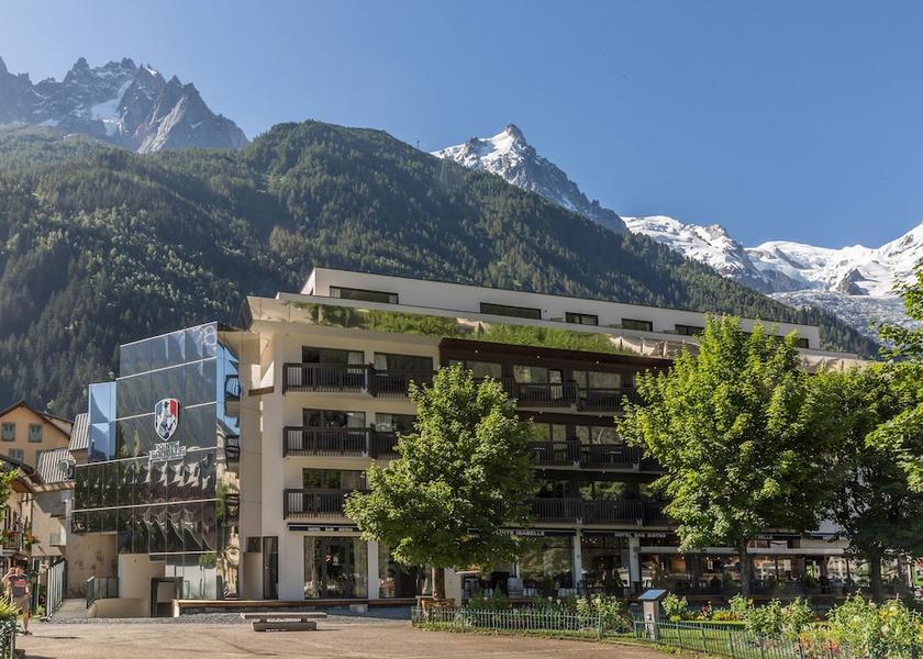 Auvergne-Rhône-Alpes Chamonix-Mont-Blanc Front of property