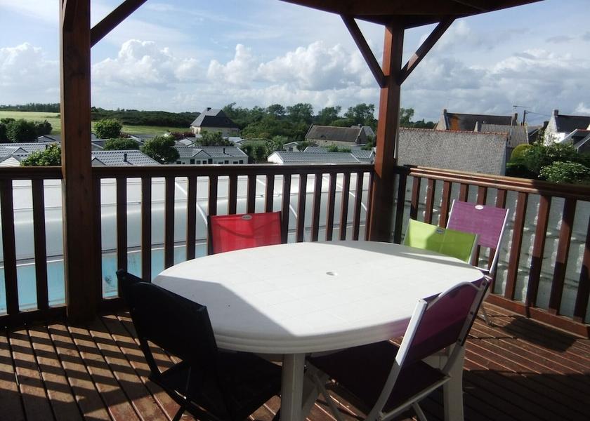 Brittany Erdeven Terrace