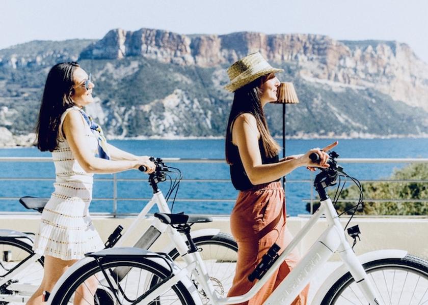 Provence - Alpes - Cote d'Azur Cassis Bicycling