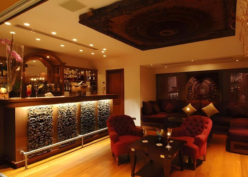 Var Saint-Tropez lobby