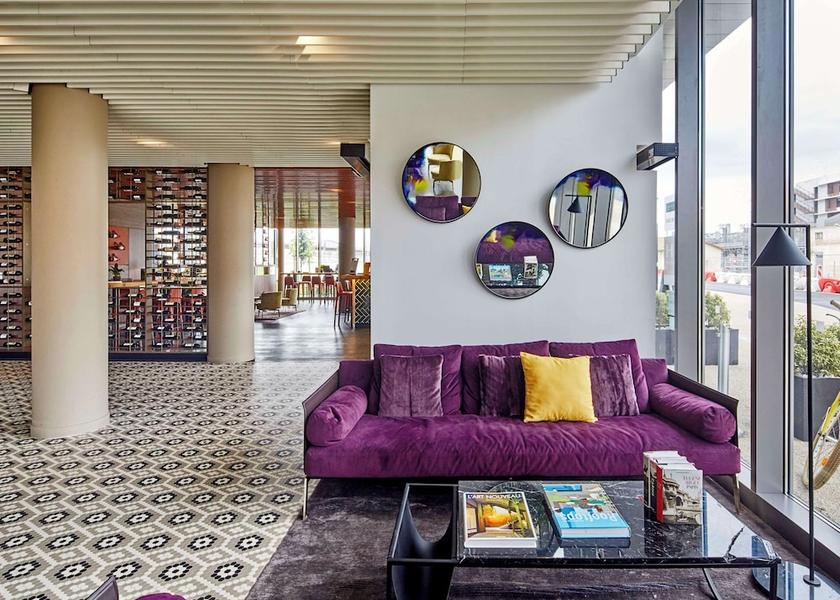 Nouvelle-Aquitaine Bordeaux Lobby