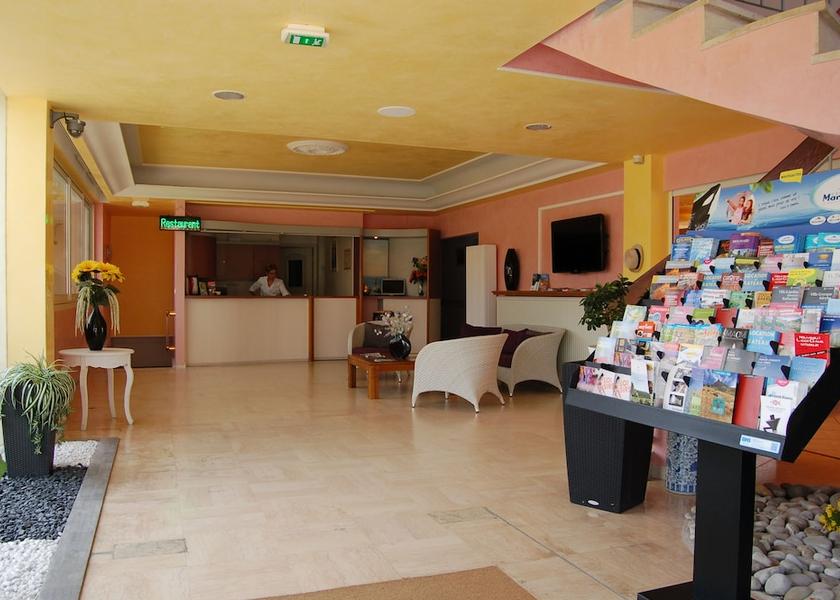 Provence - Alpes - Cote d'Azur Vallauris Lobby