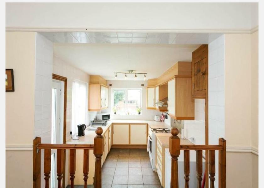 England Deal Kitchen