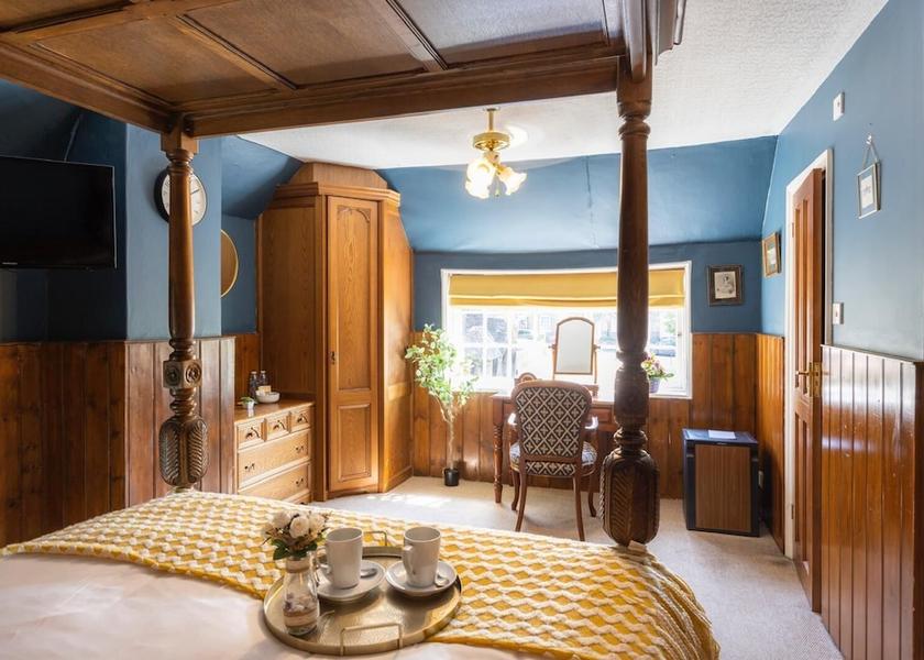 England Midhurst Room