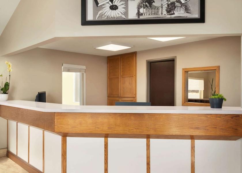 Kansas Liberal Reception